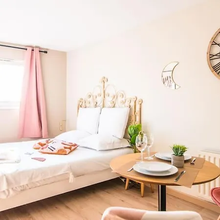 Le Lotus - Tram Lägenhet