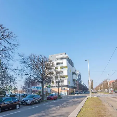 Le Lotus - Tram Strasbourg